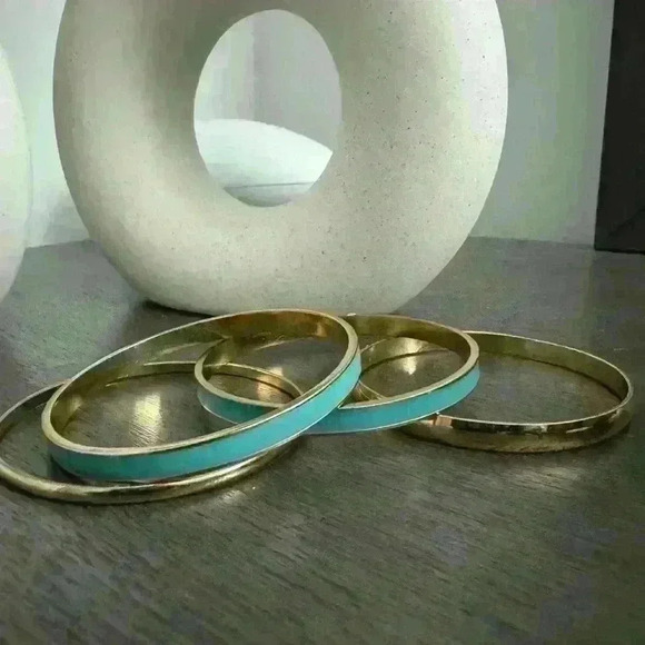 Chic Gold and Turquoise Bangle Set - Picture 8 of 11